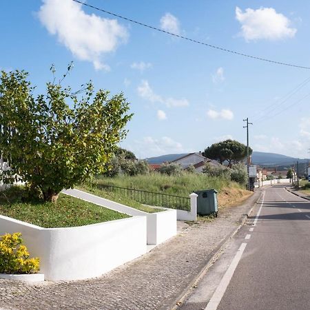 Villa Moradia Em Vilar Dos Prazeres Ourém Exterior foto