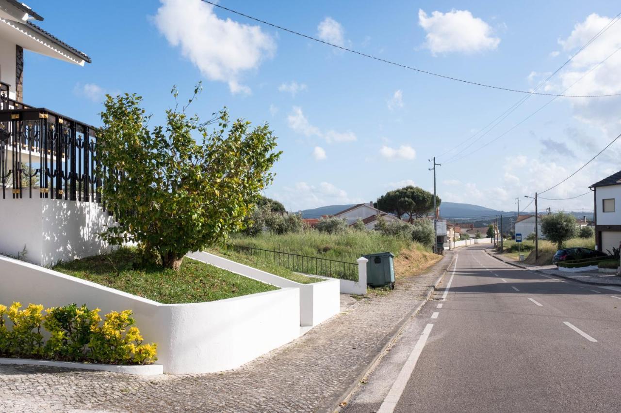 Villa Moradia Em Vilar Dos Prazeres Ourém Exterior foto