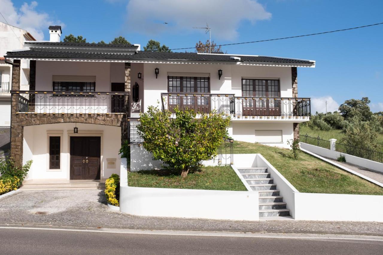 Villa Moradia Em Vilar Dos Prazeres Ourém Exterior foto